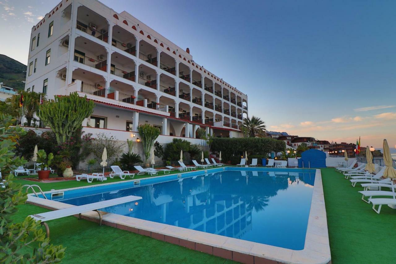 Park Hotel Silemi Letojanni Luaran gambar